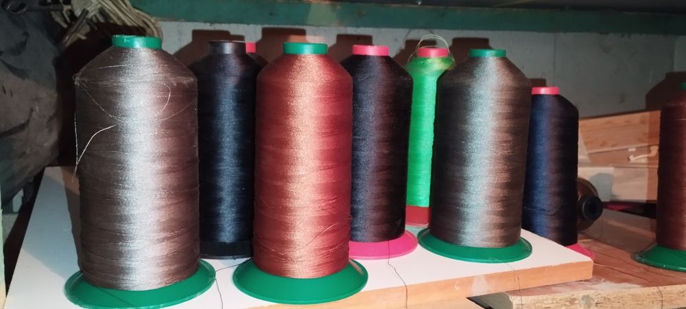 De vînzare Ață de  cusut piele naturala