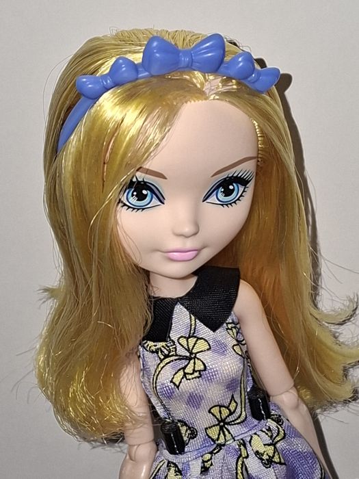 Блонди Локс "Зачарованный пикник" Эвер Афтер Хай Ever After High