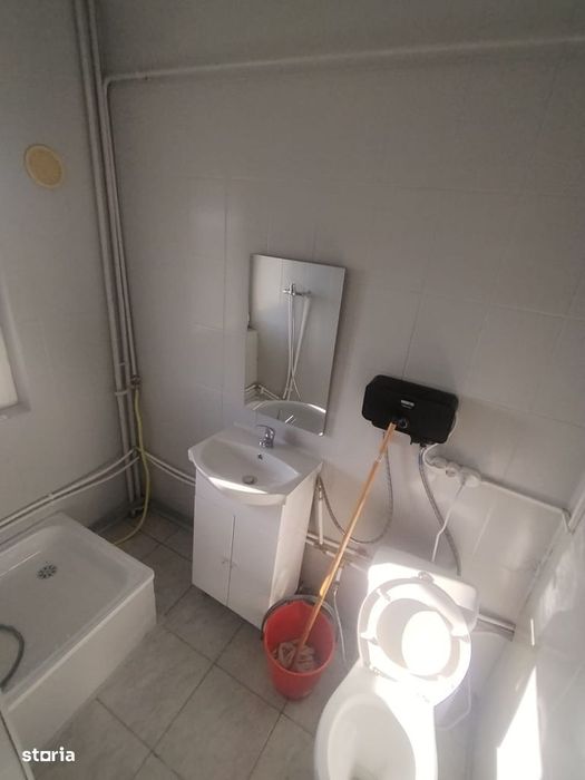 Garsoniera piata Nicolina, baie proprie,etaj 3