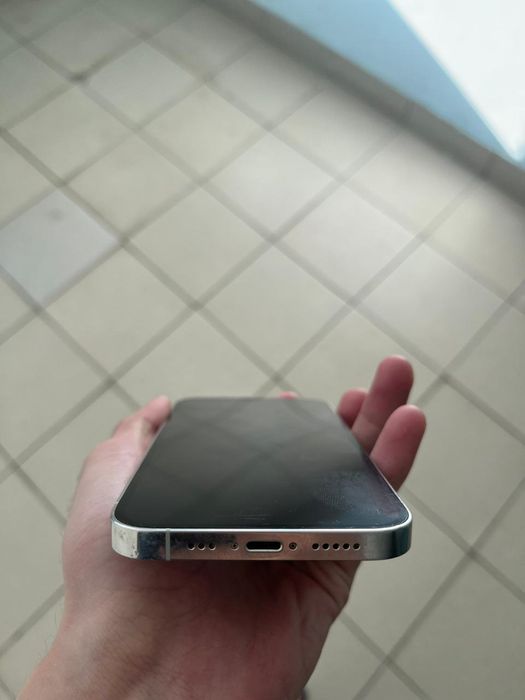 Продам Iphone 12 Pro