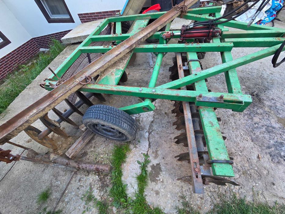 Vând tractor John Deere