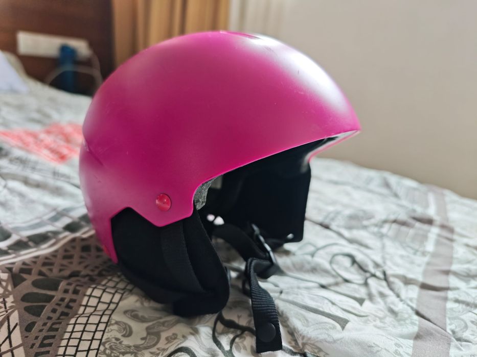 Детска каска за ски