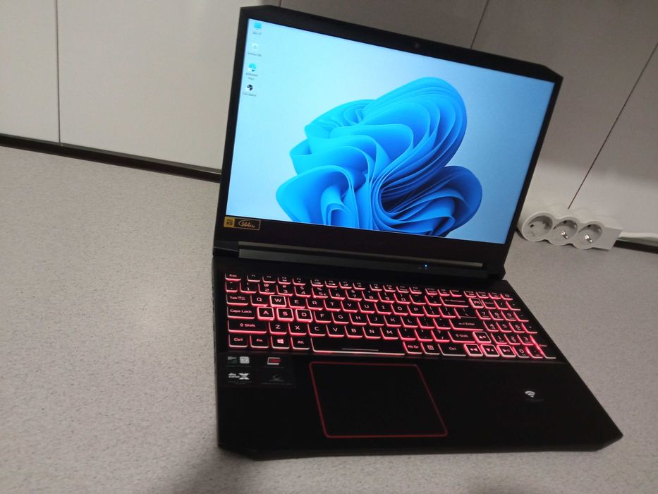 Laptop I7 RTX ULTRA GAMING SSD placa video dedicata NVIDIA 16gb ram