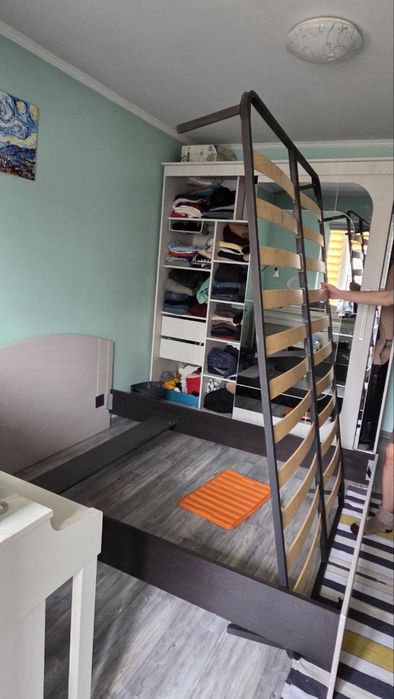 Продаем кровать двухспальную