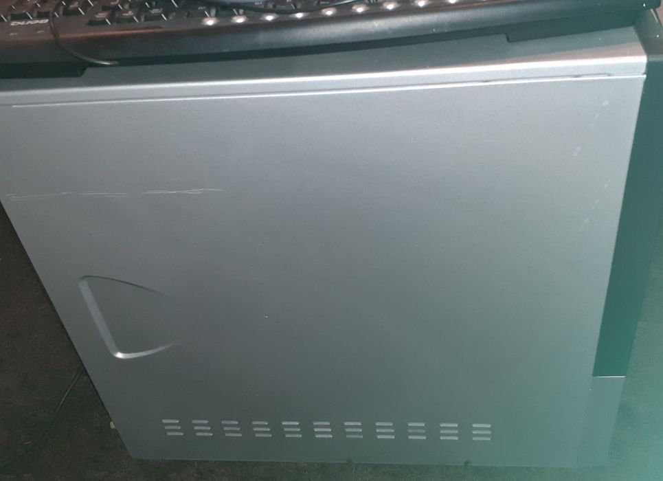 Компютър настолен Delux