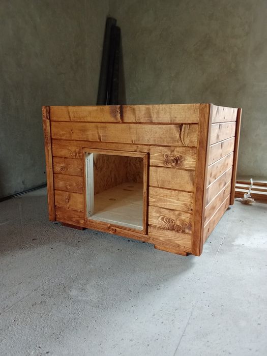 Кучешка къща колиба