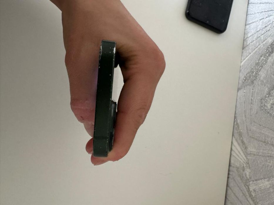 Айфон 13 мини сатылады