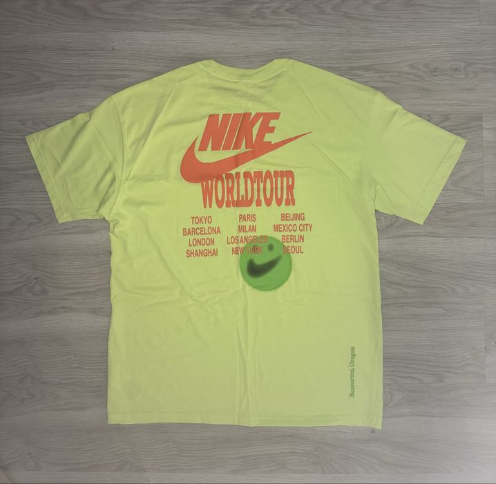 Тениски Balenciaga и Nike