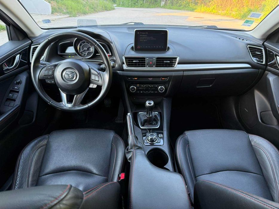 Mazda 3 2.2d Skyactiv Head-Up BOSE