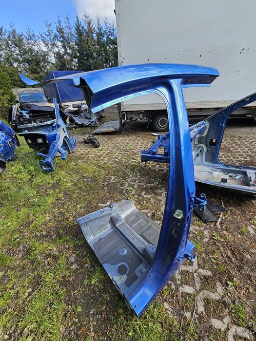 Stilp stinga dreapta kia sportage V 2023