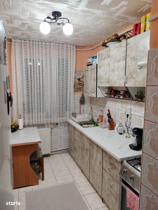 Apartament cu 3 camere, 54 mp., zona Micro 1, Turda — fotografia 1