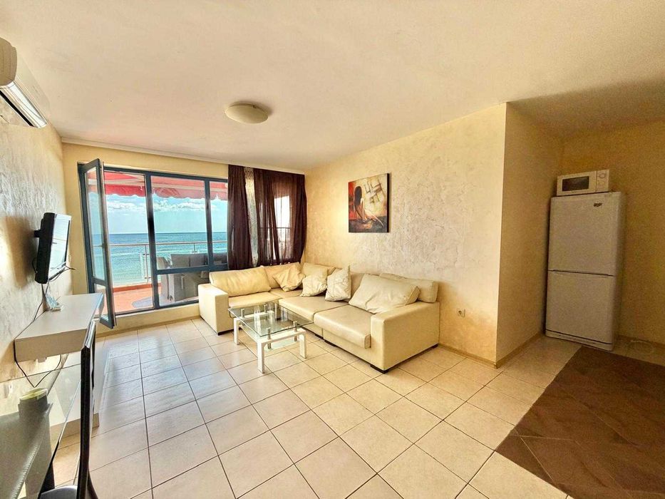 Предлагаме под наем двустаен апартамент в Слънчев Бряг с морска гледка!