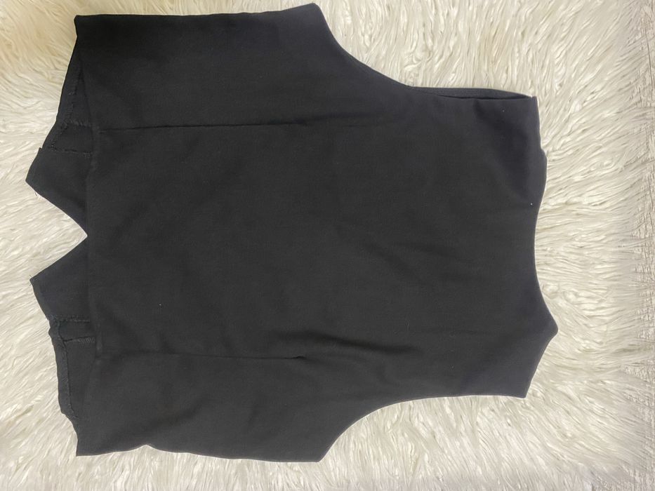 Vesta , fusta blugi , camasi