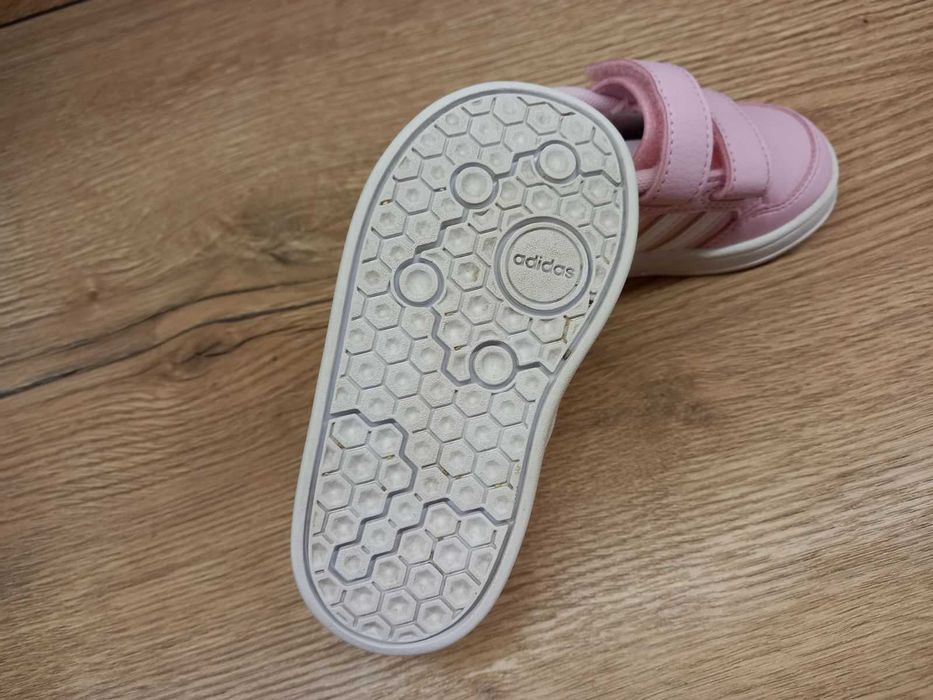 Детски обувки  Адидас