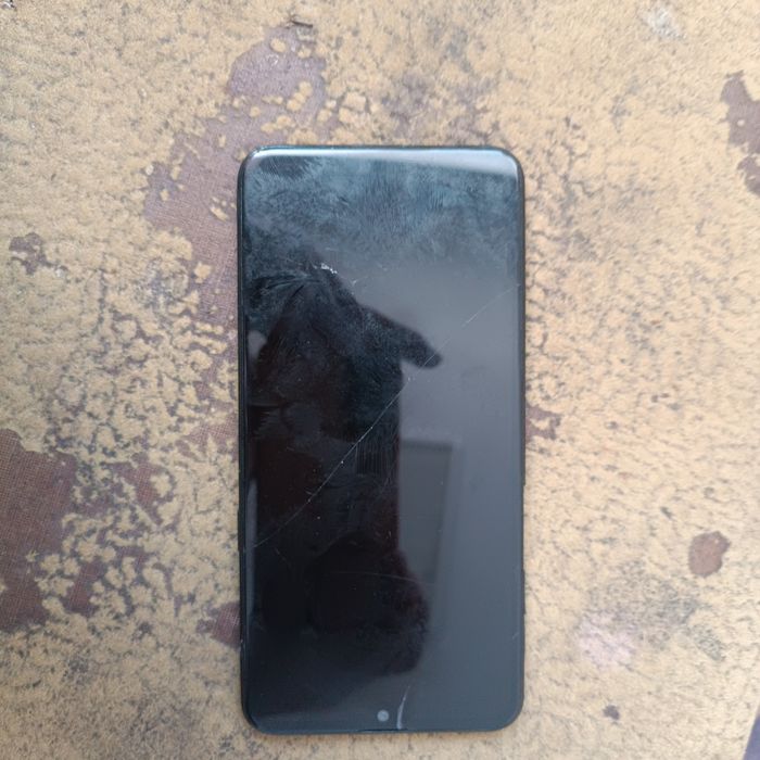 Продаю телефон,Самсунг а10с