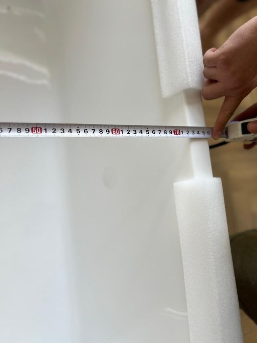 Ванна акриловая. Новая.