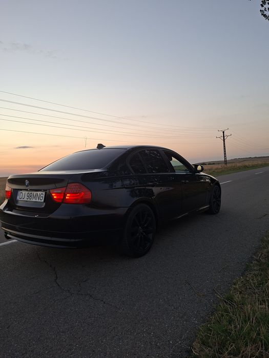 BMW Seria 3 2009 — imagine 5