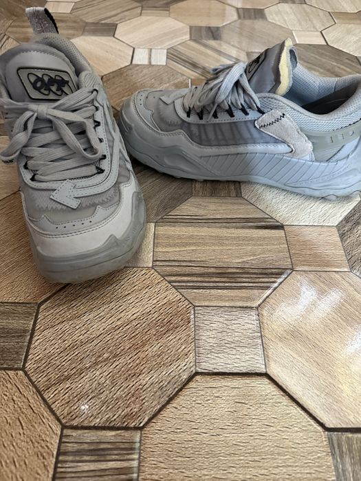 Odsy 1000 grey sneakers