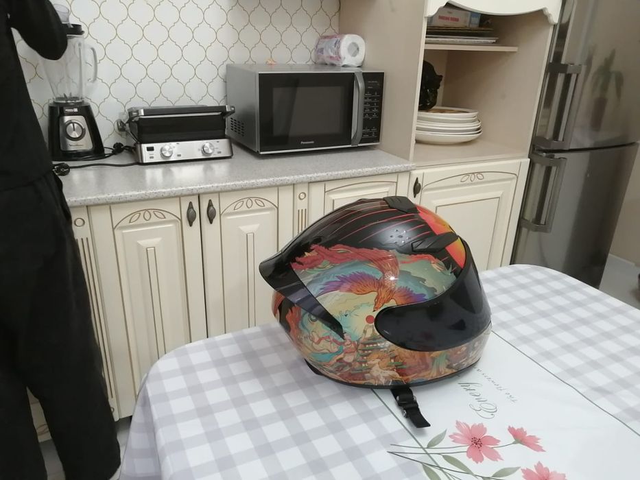 Продам шлем для мопеда