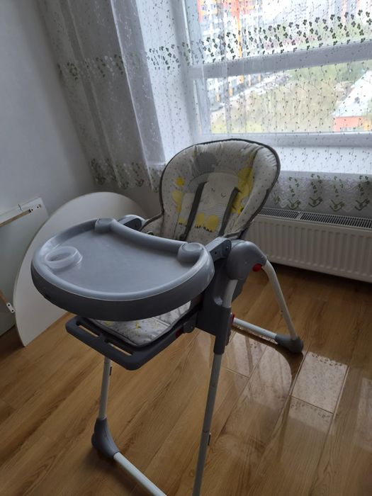 Детский стульчик  для кормления