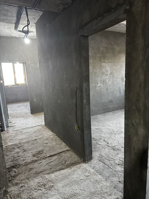 Продается квартира 97 м2  ( новостройка )