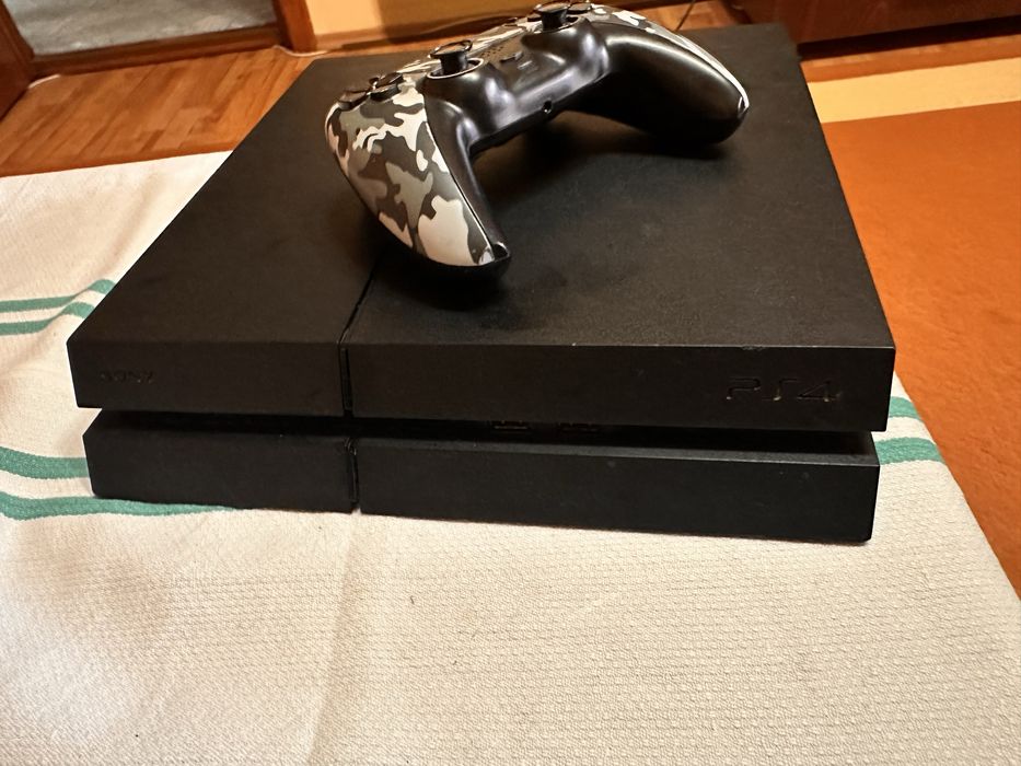 PS4 1TB Pentru Piese