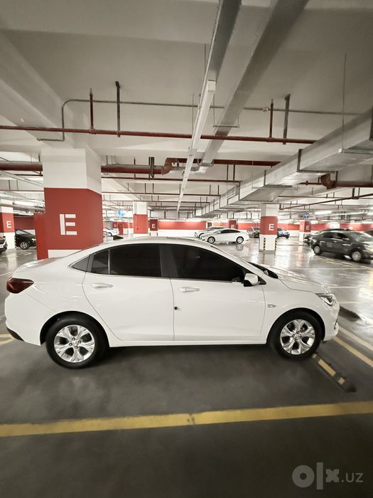 ONIX PREMIER 2 йили 2025