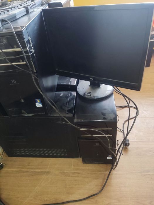 Kompyuterlar sotiladi 10 ta dona hamma narsasi bor komplekt