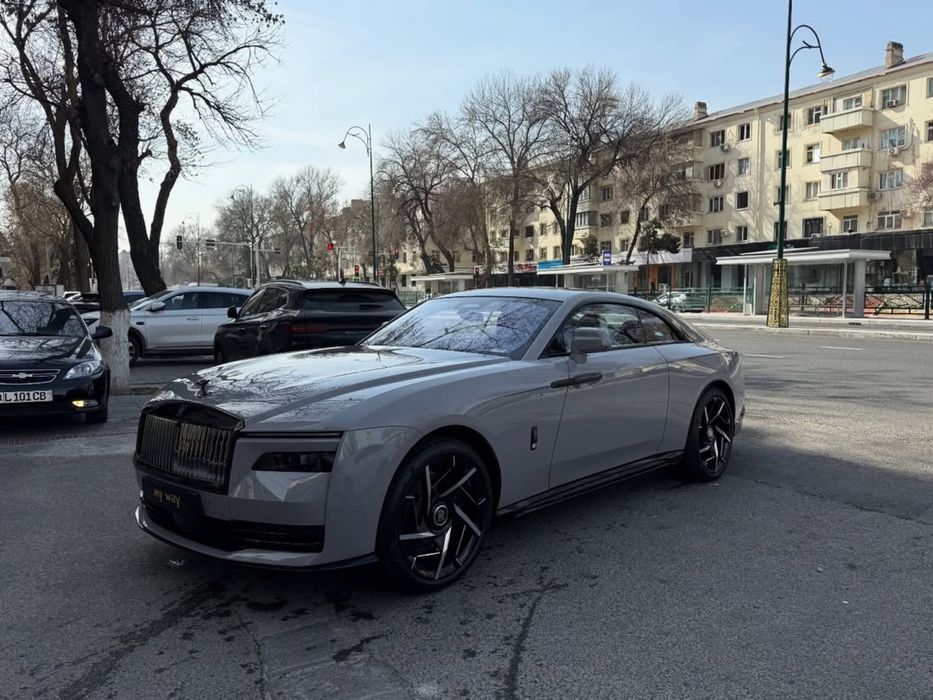 Rolls Royse Spectre Black Badge