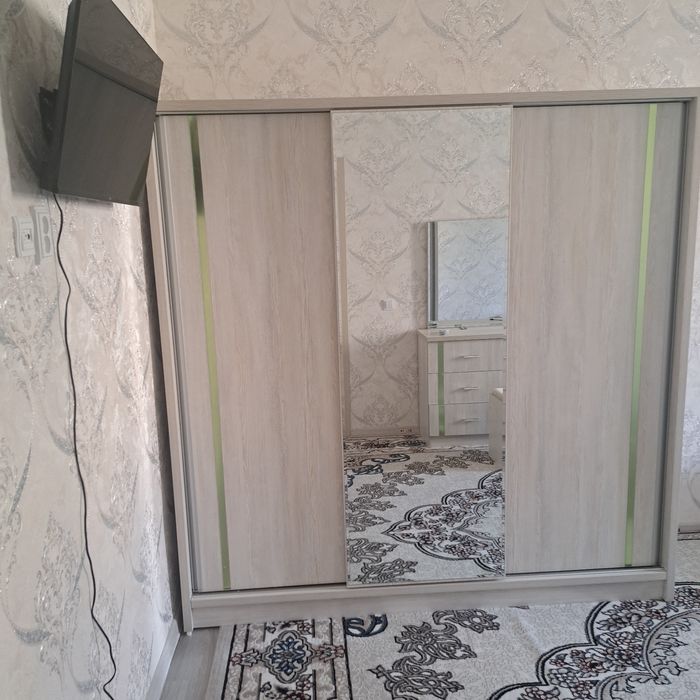 2 xonali uy ijaraga beriladi. Vakzalda joylashgan yangi navastiroyka.