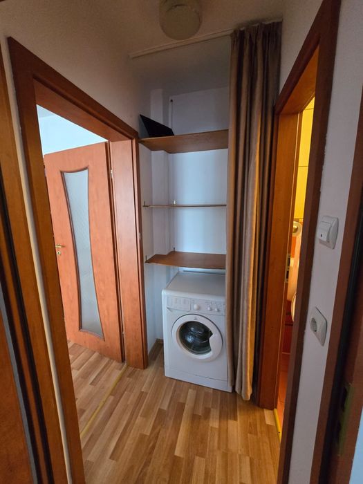 Apartament 2 camere semidecomandat etaj intermediar de inchiriat