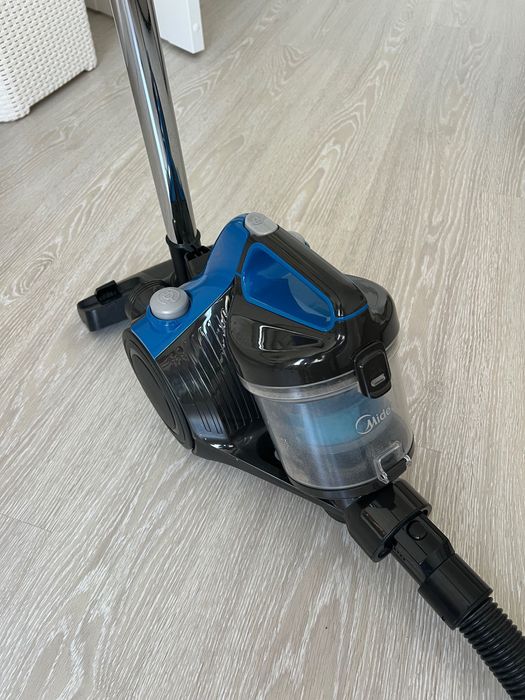 Продам пылесос Midea