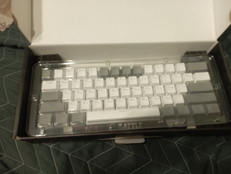 Продам клавиатуру Redragon