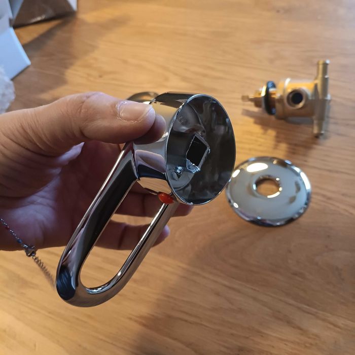 НОВ! 3-пътен месингов смесител за душ – с керамичен клапан, хром