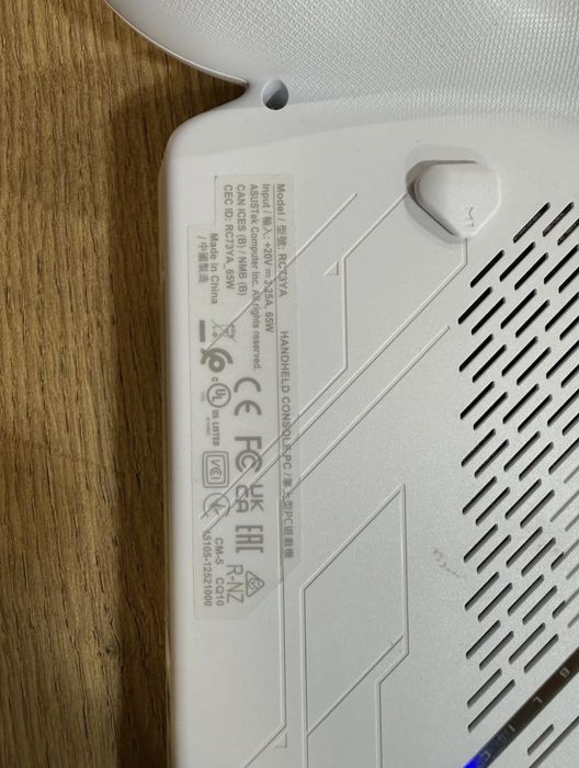 ASUS ROG Xbox Ally RC73YA-NH002W AMD Ryzen Z2 A 512GB and RC73XA