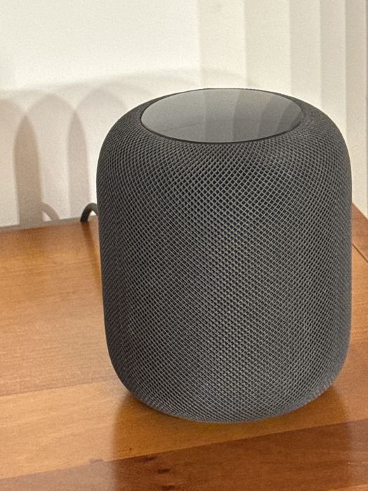 Apple HomePod Gen 1