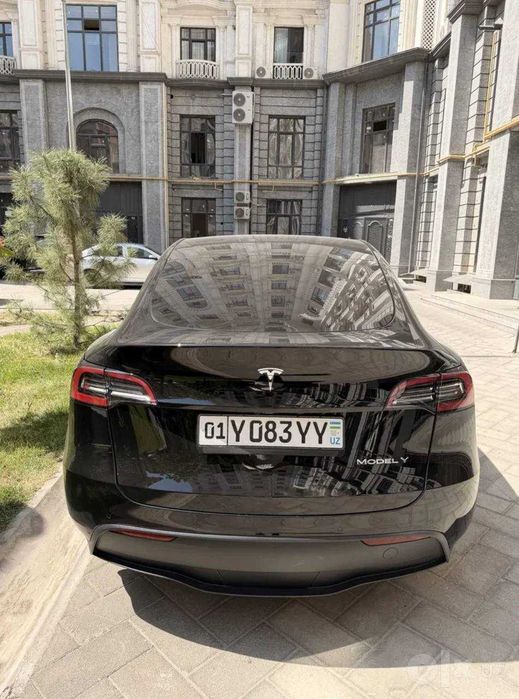 Продается Tesla Model Y