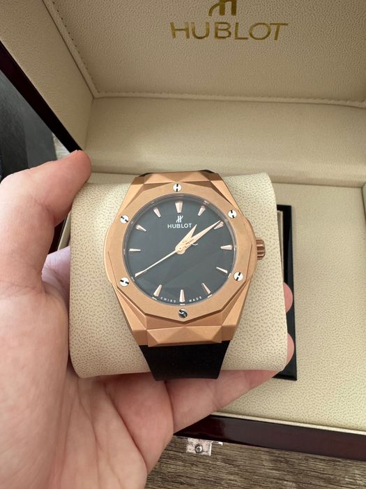 Часовник Hublot