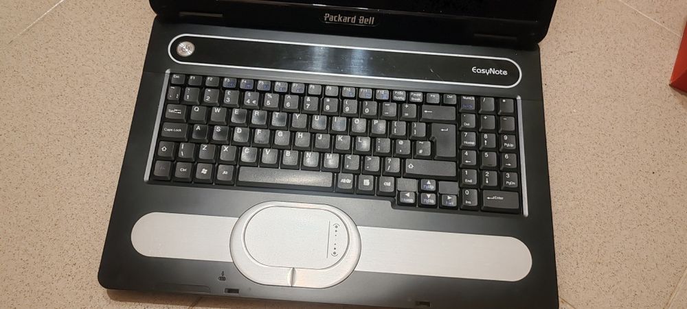 Laptop packard bell easynote display 17