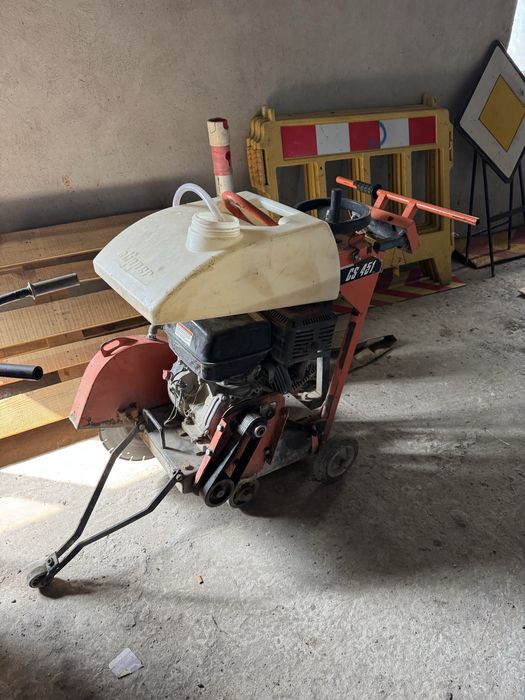 Masina de taiat asfalt si beton