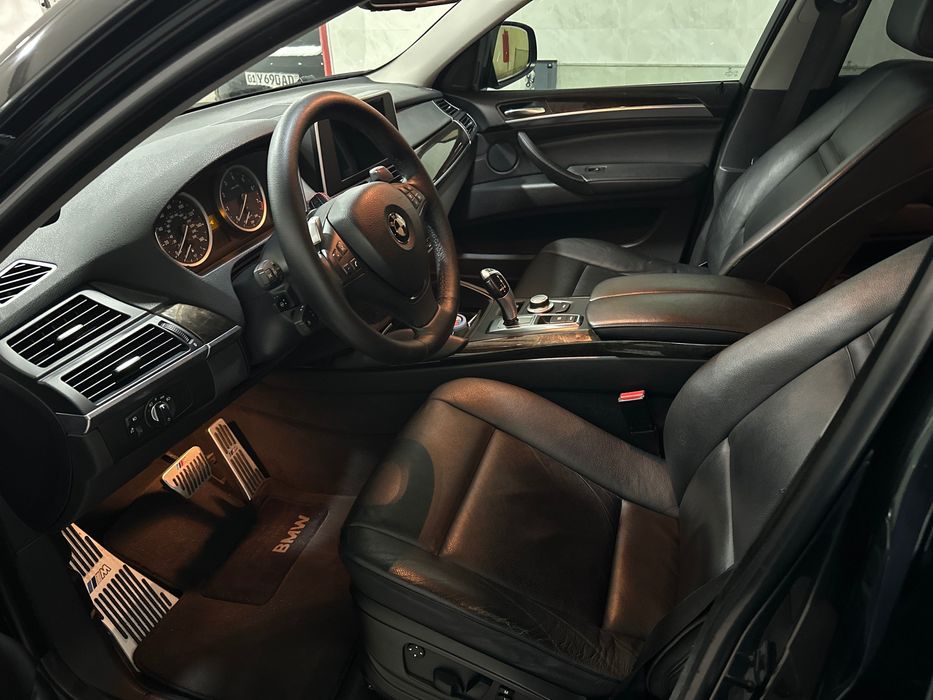 Продается BMW X6 ; зимние колеса пирелли в придачу