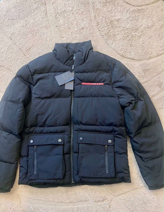 Нови мъжки якета намалени на 30 евро само размер л