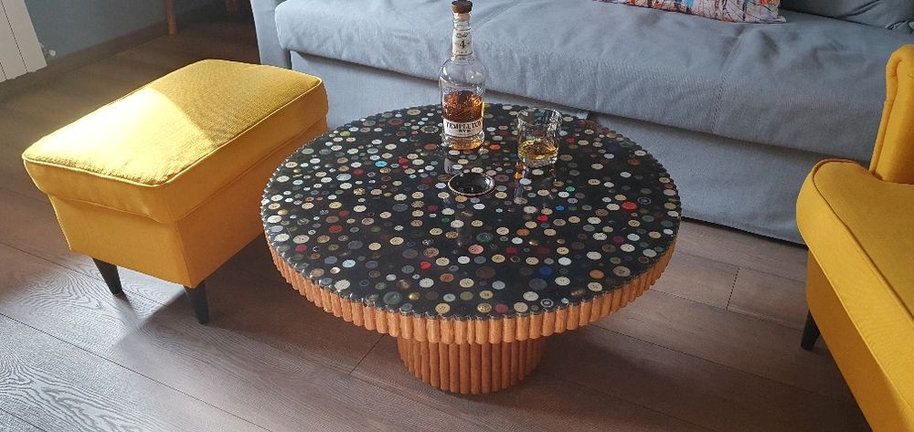 Холна маса с епоксидна смола