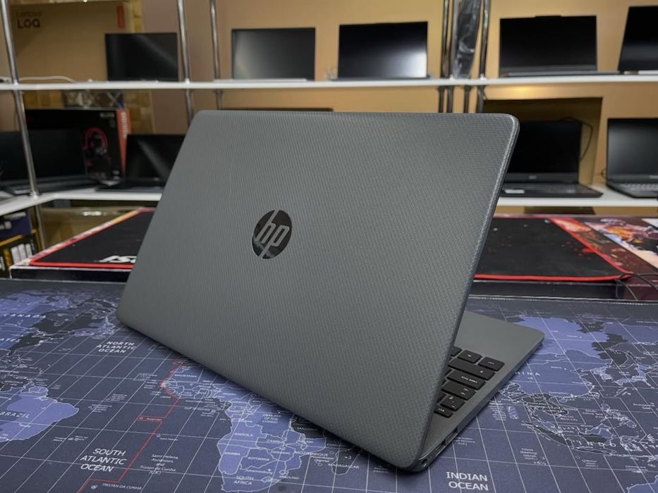 Ноутбук HP 255 G9 /16GB/SSD512GB/i5-1235U/15.6FHD