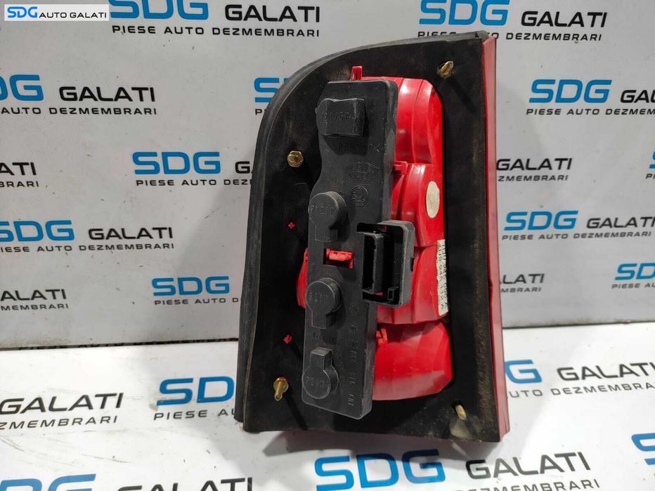 Stop Lampa Tripla Dreapta Skoda Octavia 1 Combi Break 2001 - 2010 Cod 1U9945096A 1U9945112A [L5056]