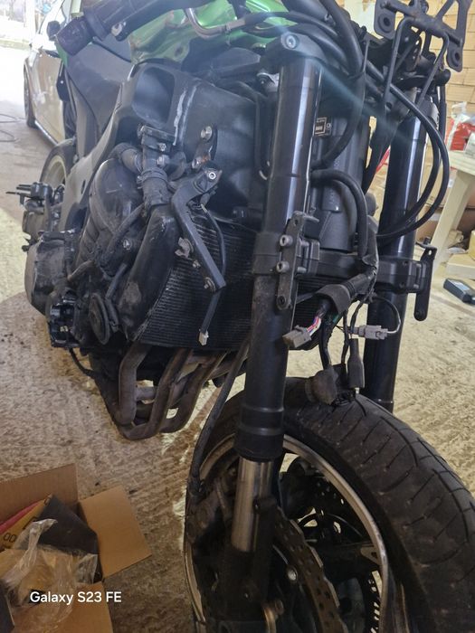 Kawasaki z1000 2011г. На части!!!