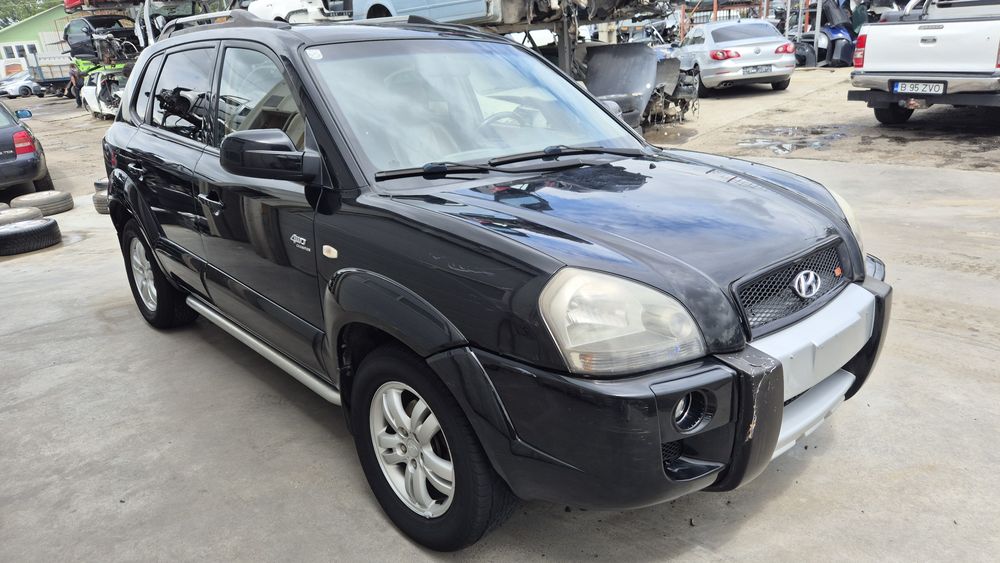 Dezmembram Hyundai Tucson 2.0crdi 2008 Euro 4 Manual 4x4