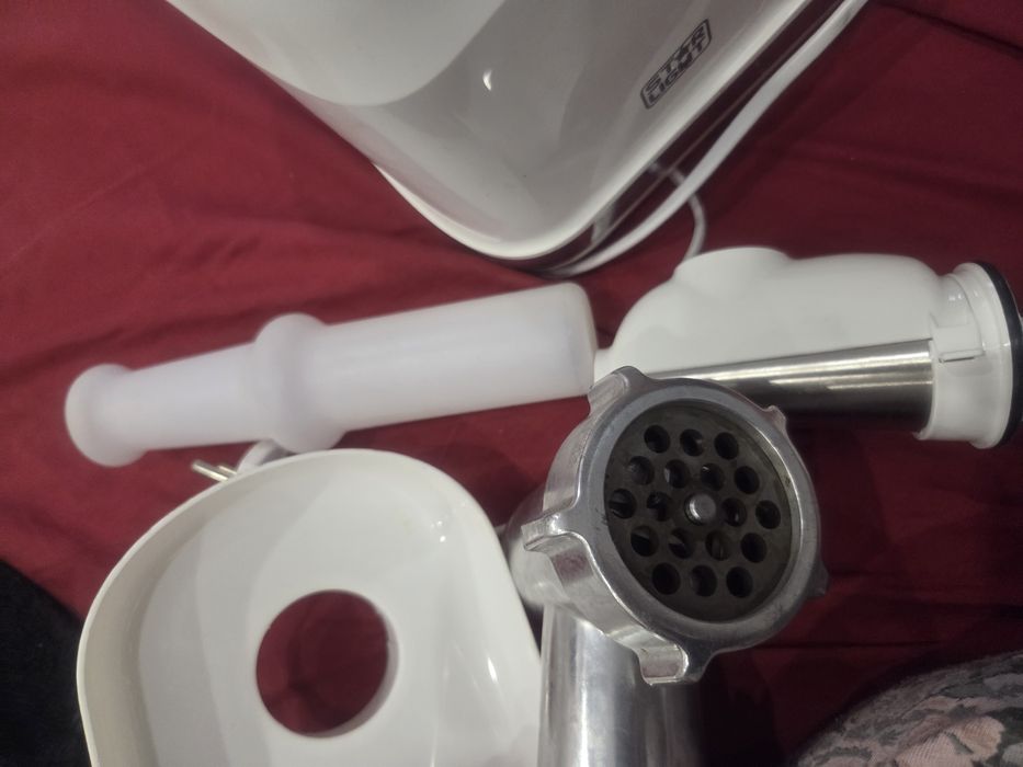 Masina de tocat carne