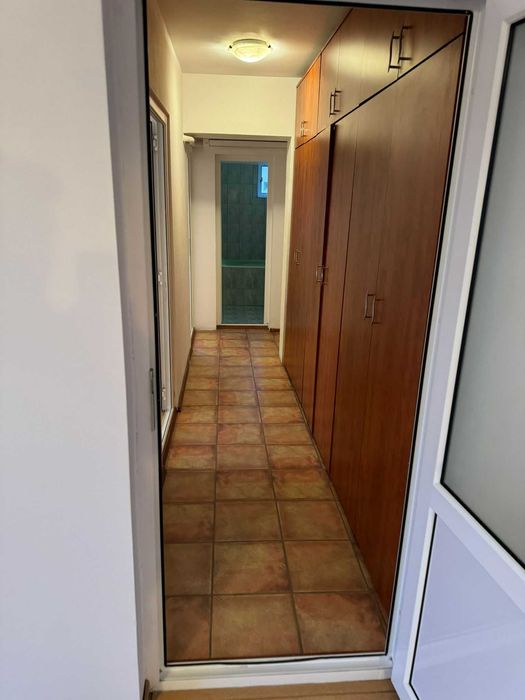 Vând apartament cu 3 camere