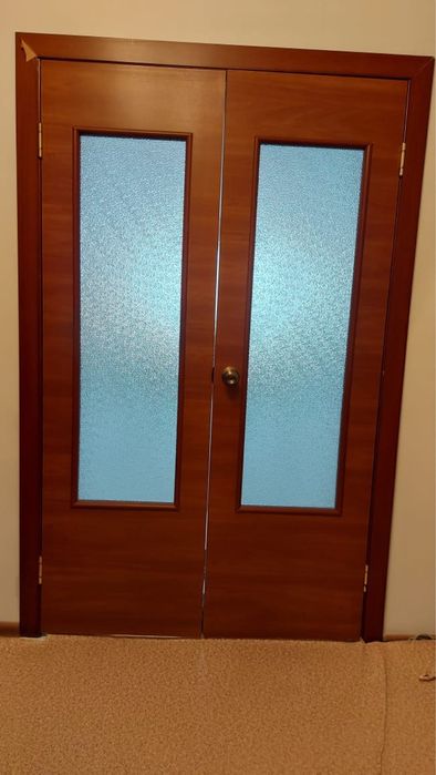 Продам 5 межкомнатных дверей